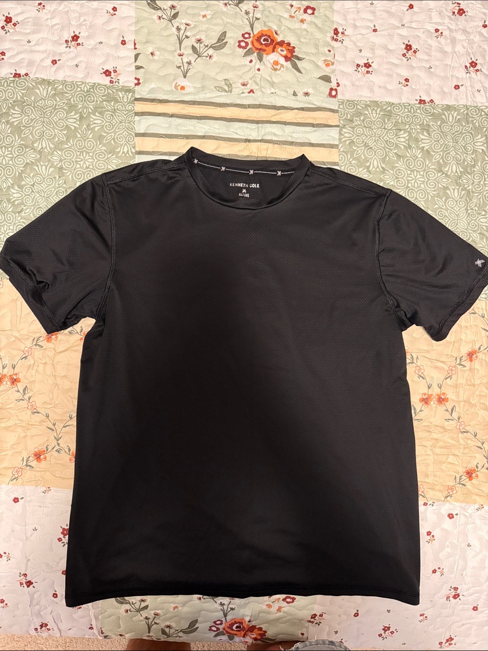 Kenneth Cole Black Short Sleeve Active Shirt